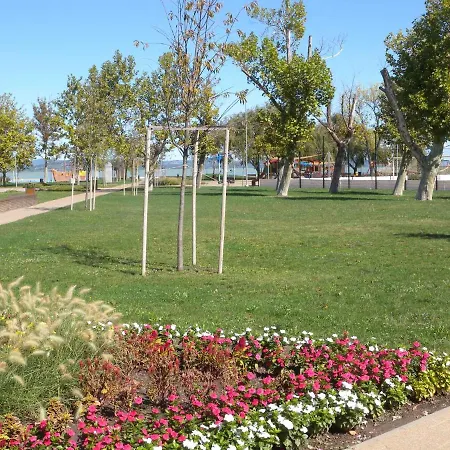 In - Balaton 33083 Apartament *