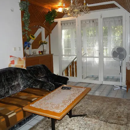 Appartement In Fonyod/balaton 33083